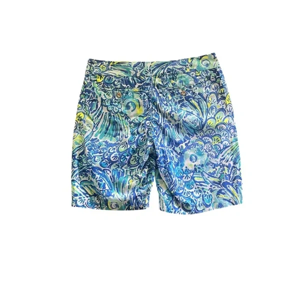 Lilly Pulitzer Women's Blue Floral Chipper Shorts Size 8 - Picture 2 of 3